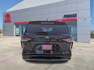 2026 Toyota Sienna Platinum
