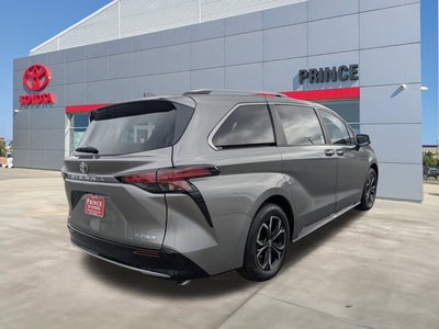 2026 Toyota Sienna Platinum