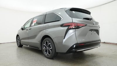 2026 Toyota Sienna Platinum