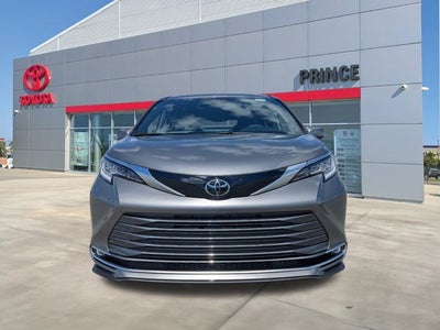 2026 Toyota Sienna Limited