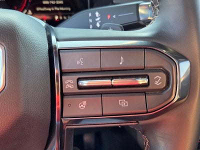 2025 GMC Acadia AT4