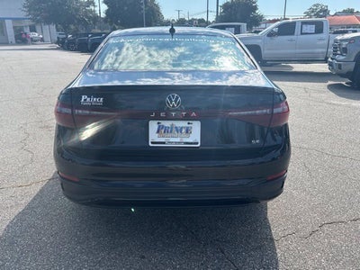 2025 Volkswagen Jetta SE
