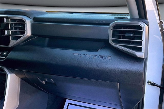 2022 Toyota Tundra 4WD SR5