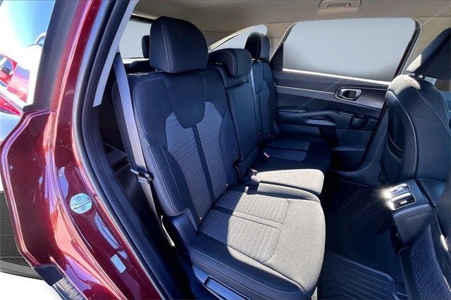 2025 Kia Sorento LX