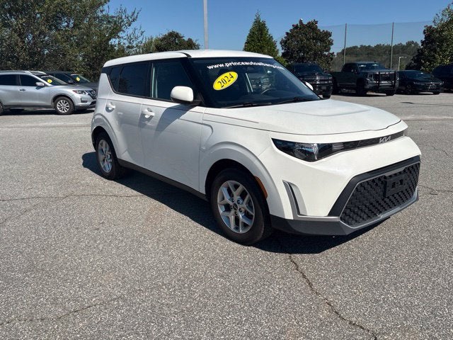 2024 Kia Soul LX