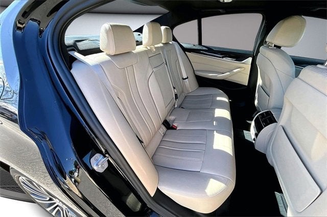 2018 BMW 5 Series 530i