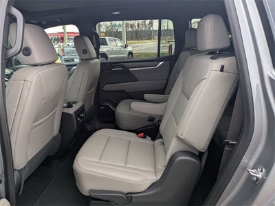 2026 GMC Acadia Elevation