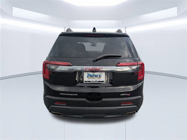 2022 GMC Acadia AT4