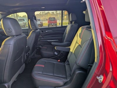 2024 Chevrolet Traverse RS