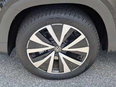 2024 Volkswagen Taos SE