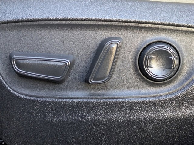 2023 Toyota Highlander Hybrid Bronze Edition