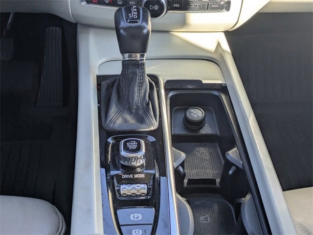 2018 Volvo XC60 Momentum