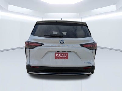 2024 Toyota Sienna Platinum 7 Passenger
