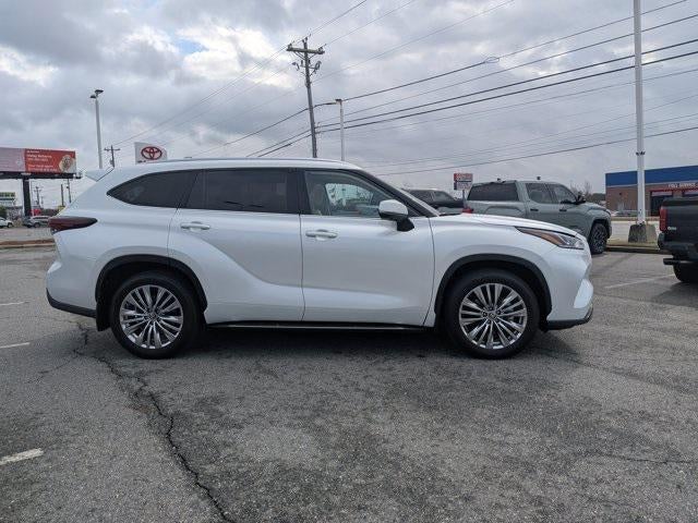 2024 Toyota Highlander Platinum