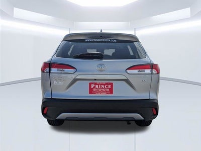 2024 Toyota Corolla Cross LE
