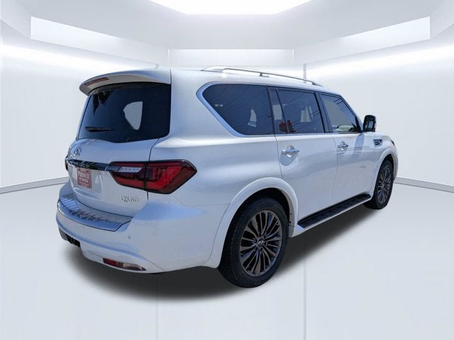 2023 INFINITI QX80 Premium Select