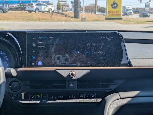 2025 Toyota Crown Signia Limited