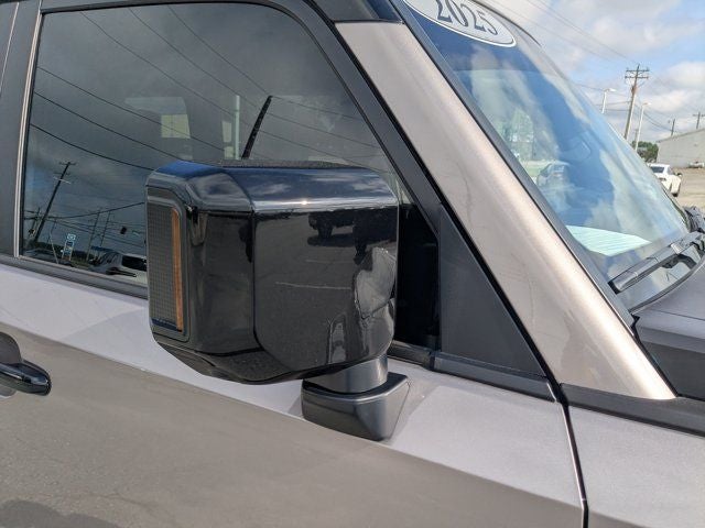 2025 Toyota Land Cruiser Base PREMIUM