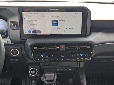 2025 Toyota Land Cruiser Base PREMIUM