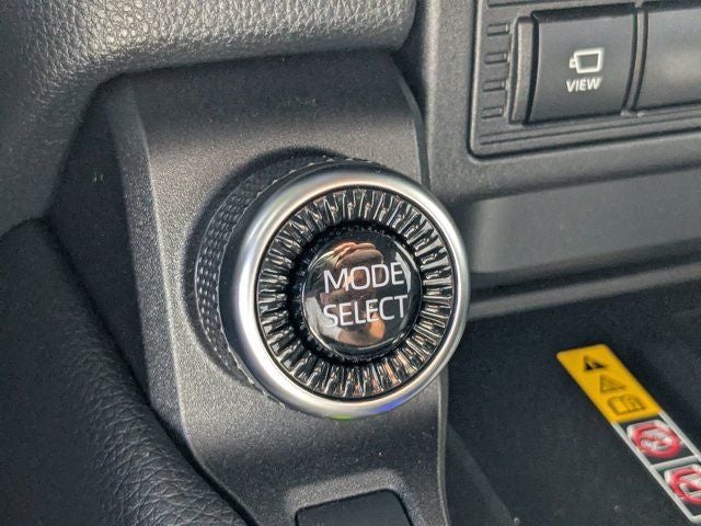 2025 Toyota Land Cruiser Base PREMIUM