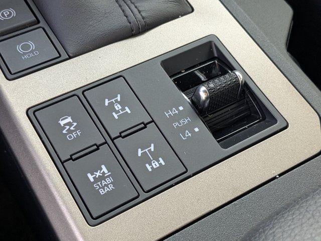 2025 Toyota Land Cruiser Base PREMIUM