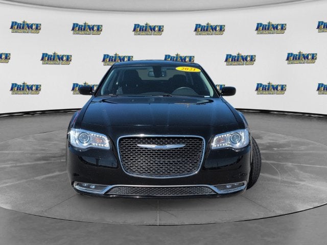 2021 Chrysler 300 Touring