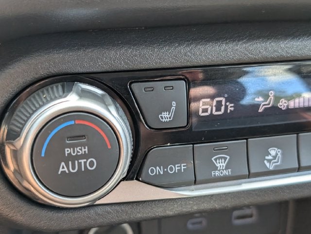 2024 Nissan Versa SR