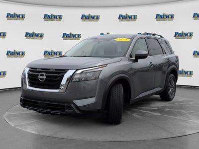 2025 Nissan Pathfinder SV