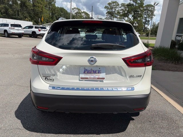 2022 Nissan Rogue Sport SL